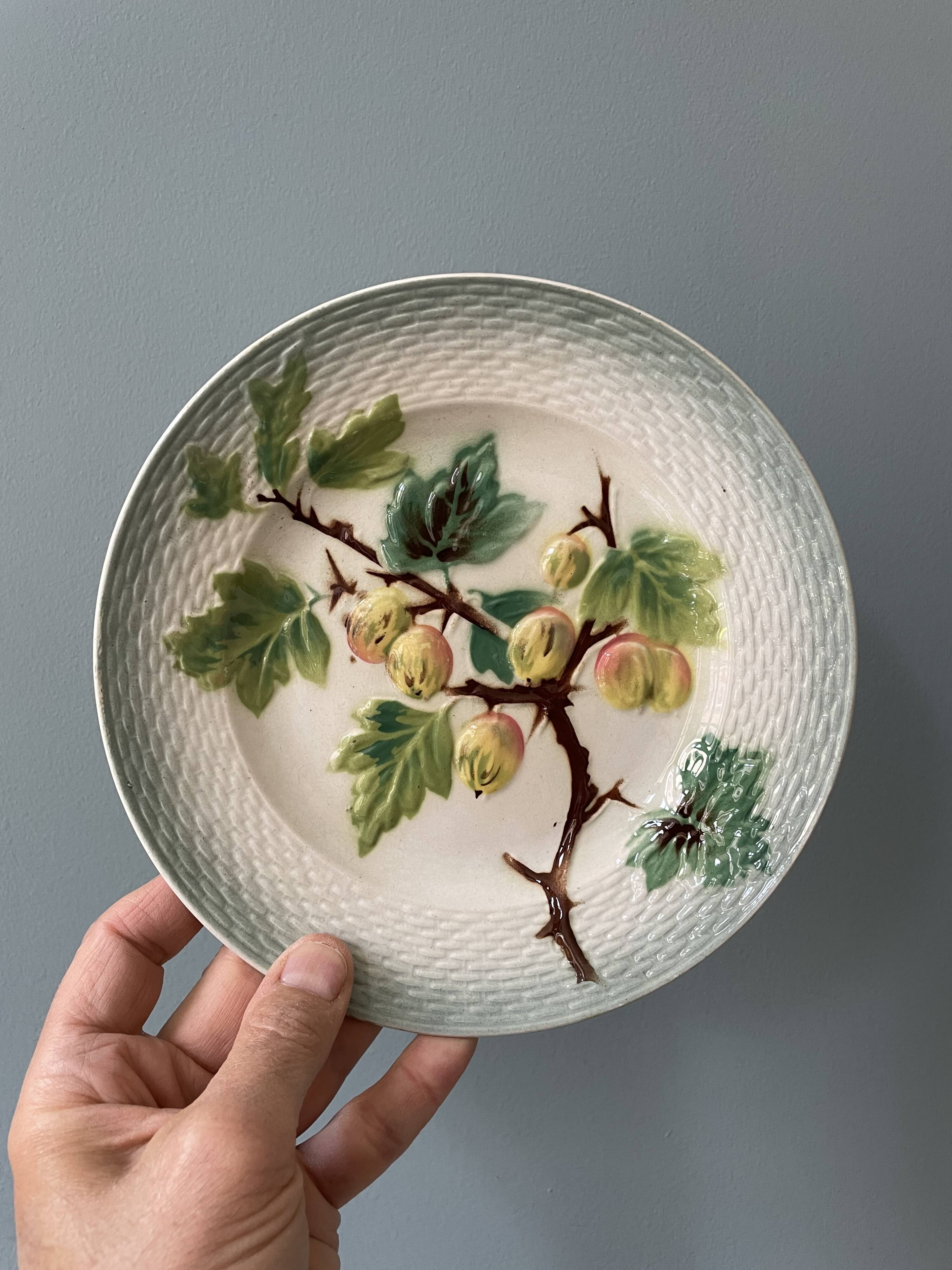 Set of 4 dessert plates in slurry St Amand Hamage