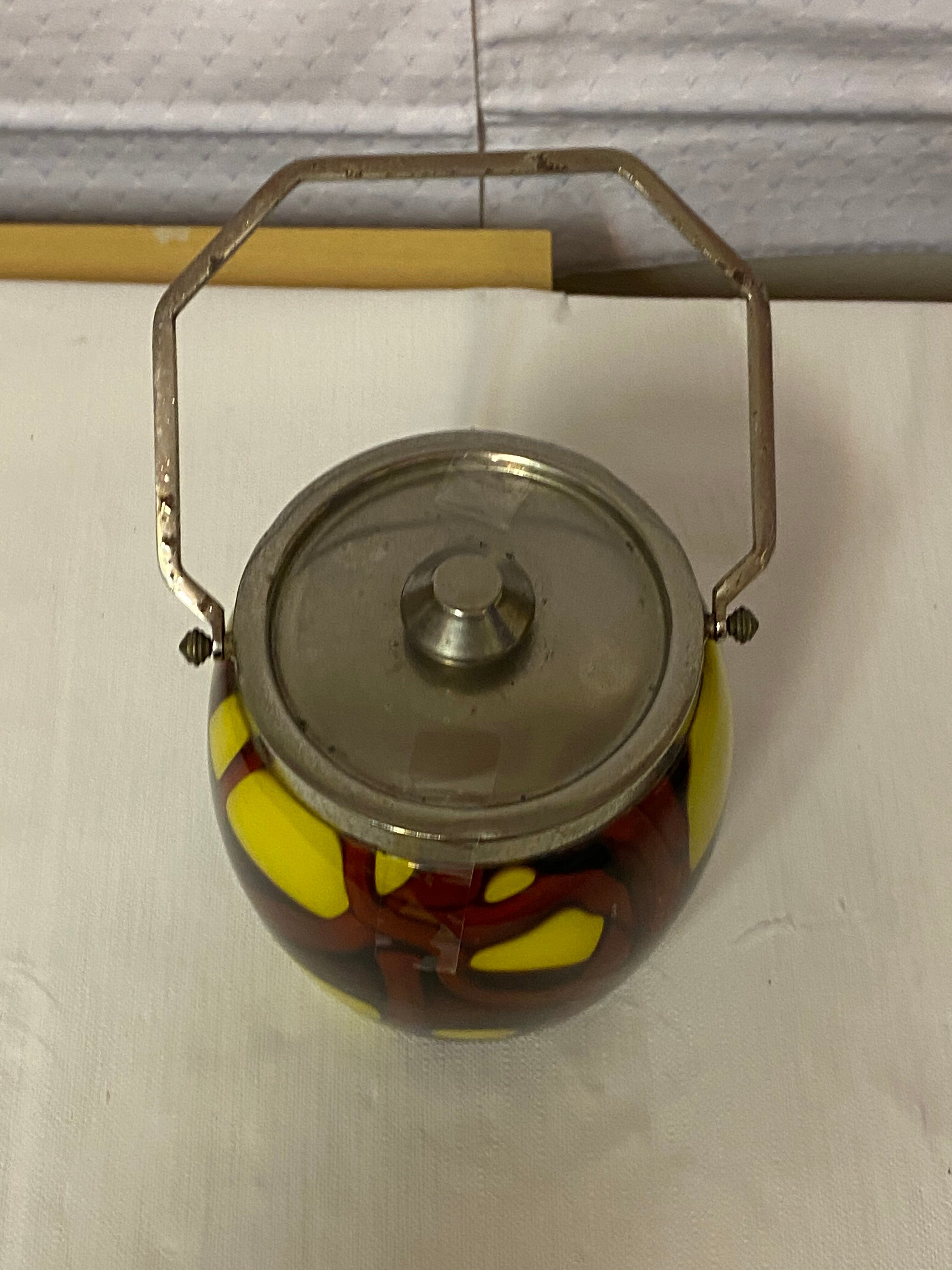 Pot for cakes