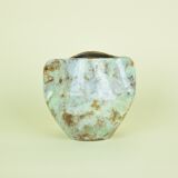 Kostanda, small vase to pinched cervical.