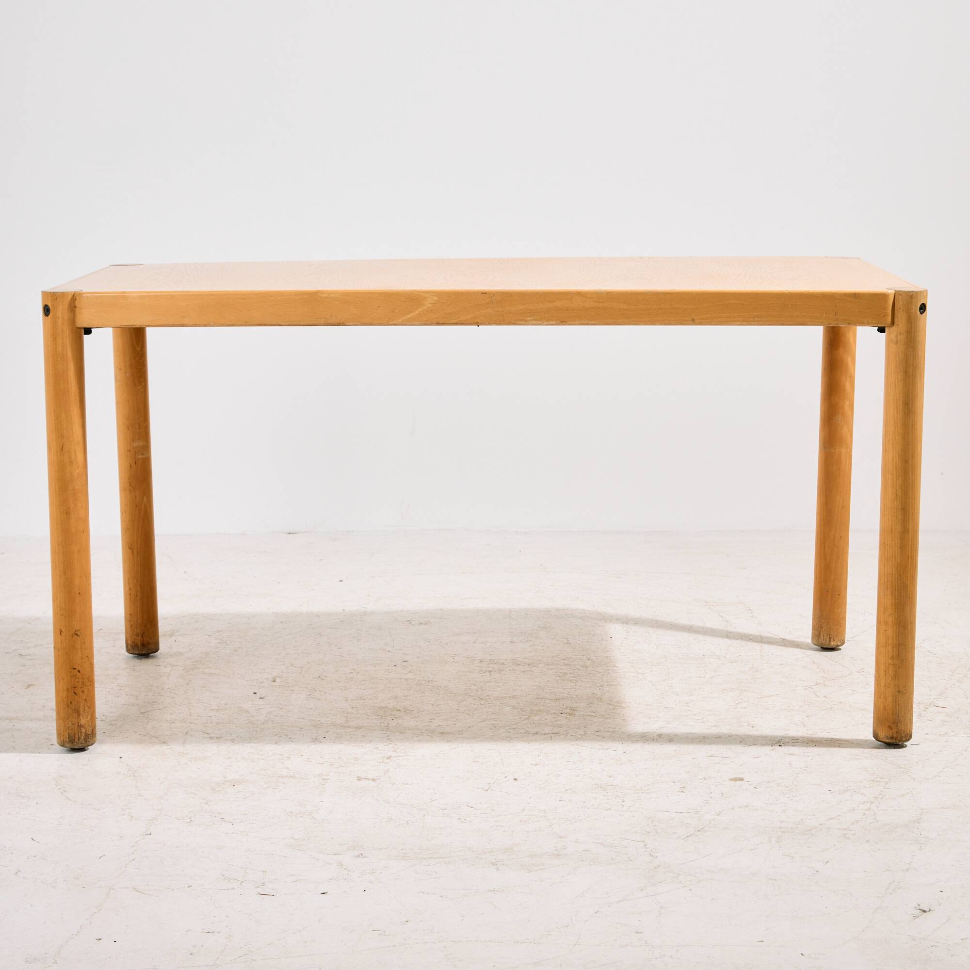 Oak dining table by Lübke