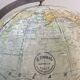 Globe terrestre G Thomas en aluminium mappemonde 1950