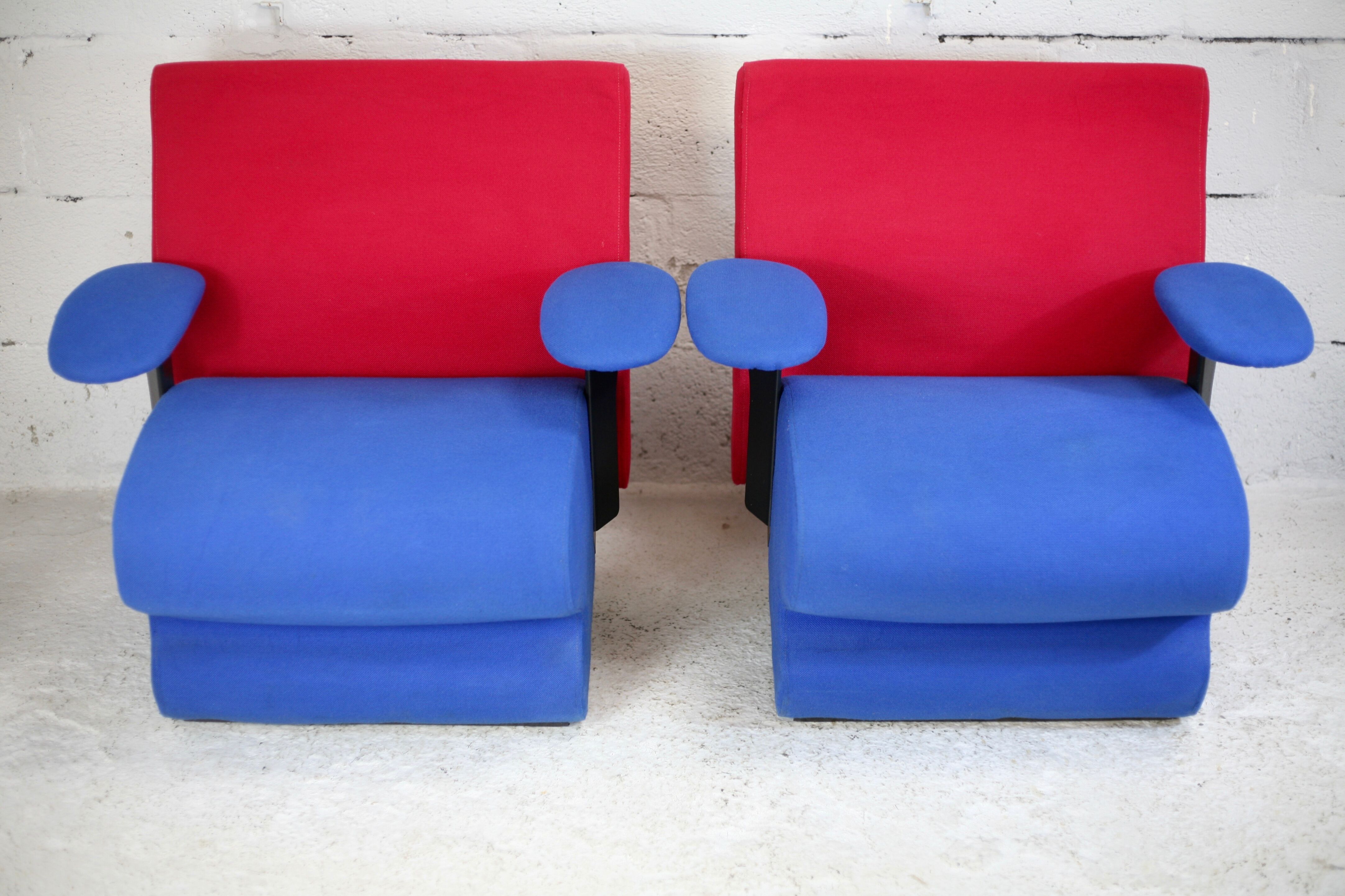 Paire de fauteuils 1995