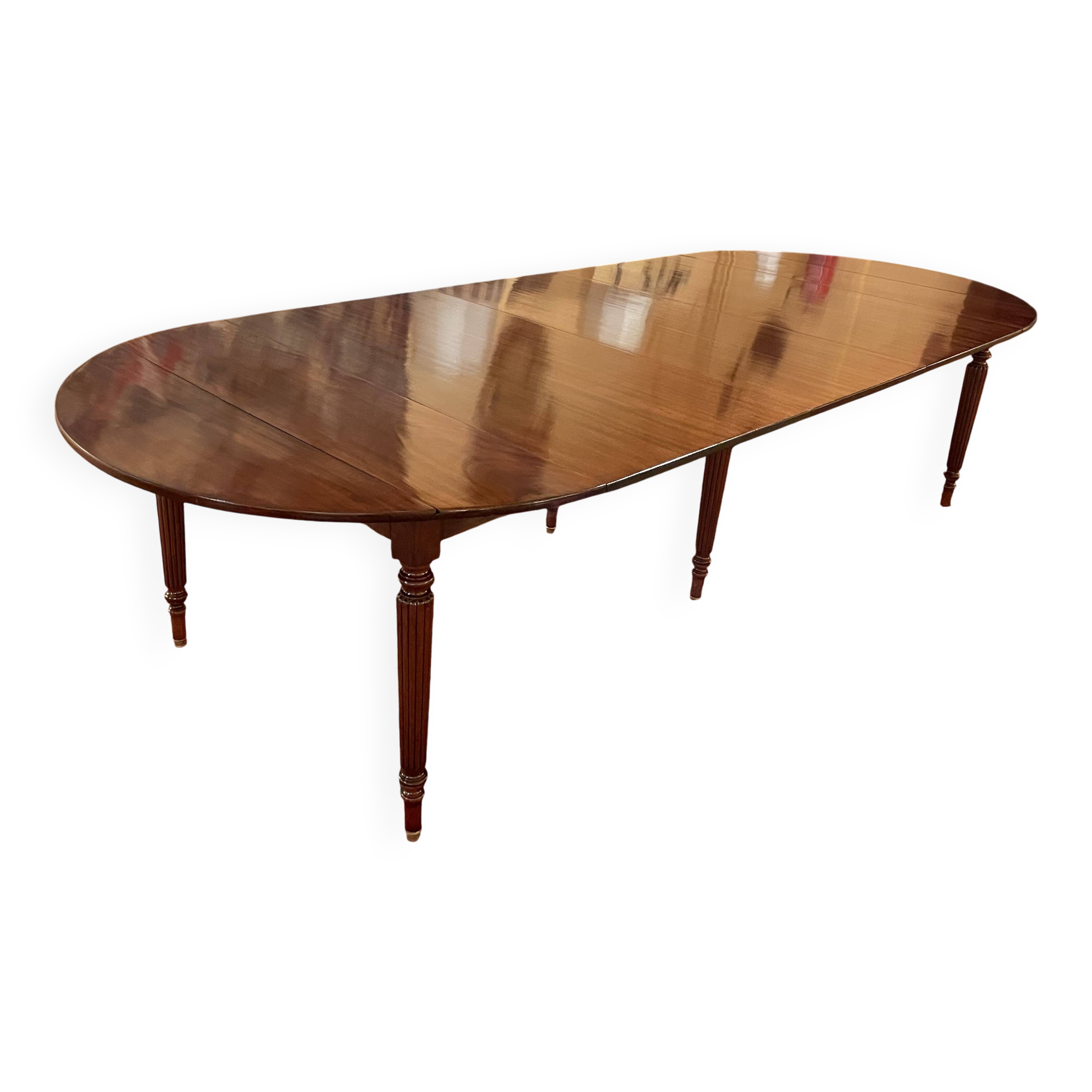 Early 19th Century Mahogany Dining Table