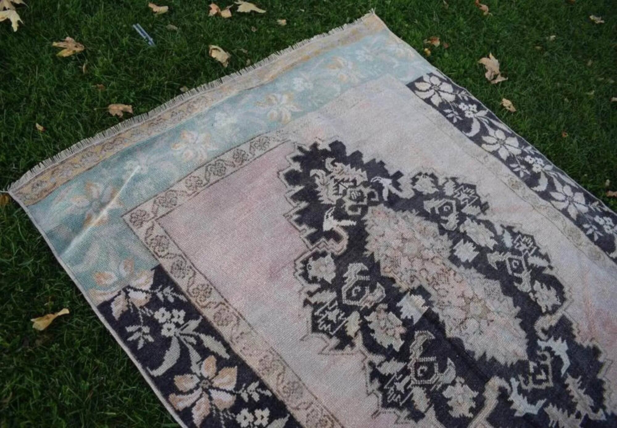 Vintage Turkish hallway rug 142x405 cm