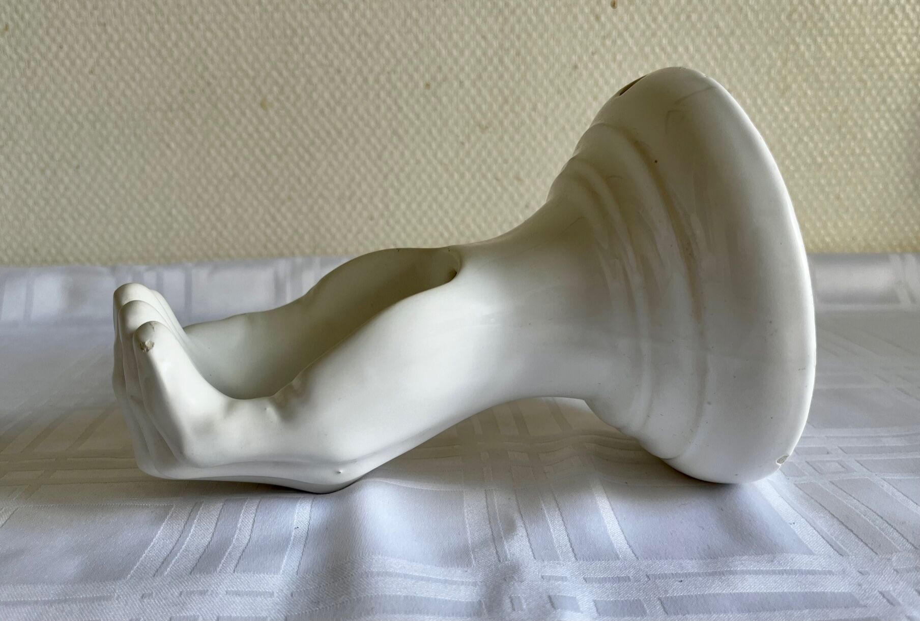 Ceramic hand soap dish