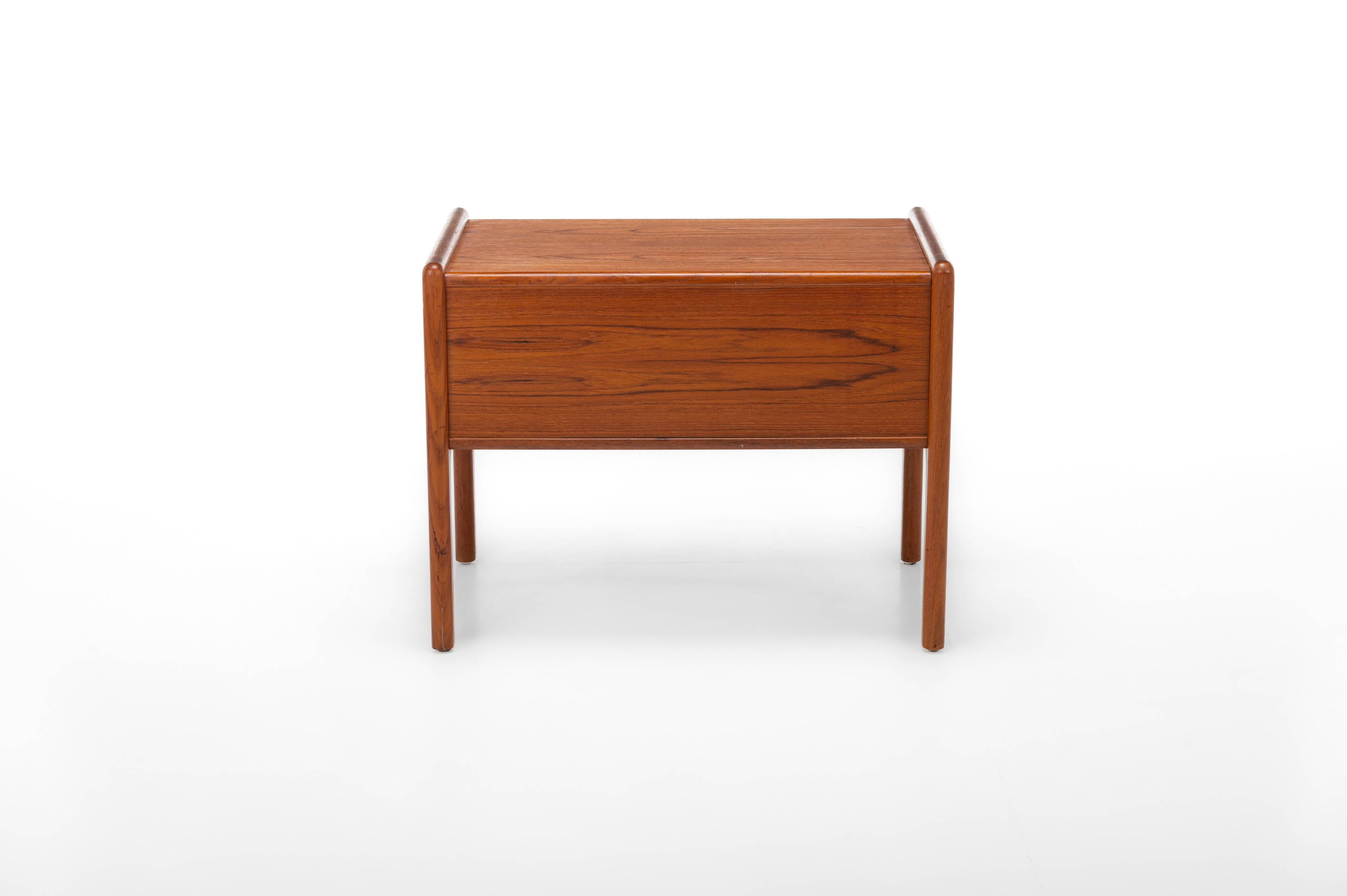 Commode en teck par Vildbjerg Møbelfabrik