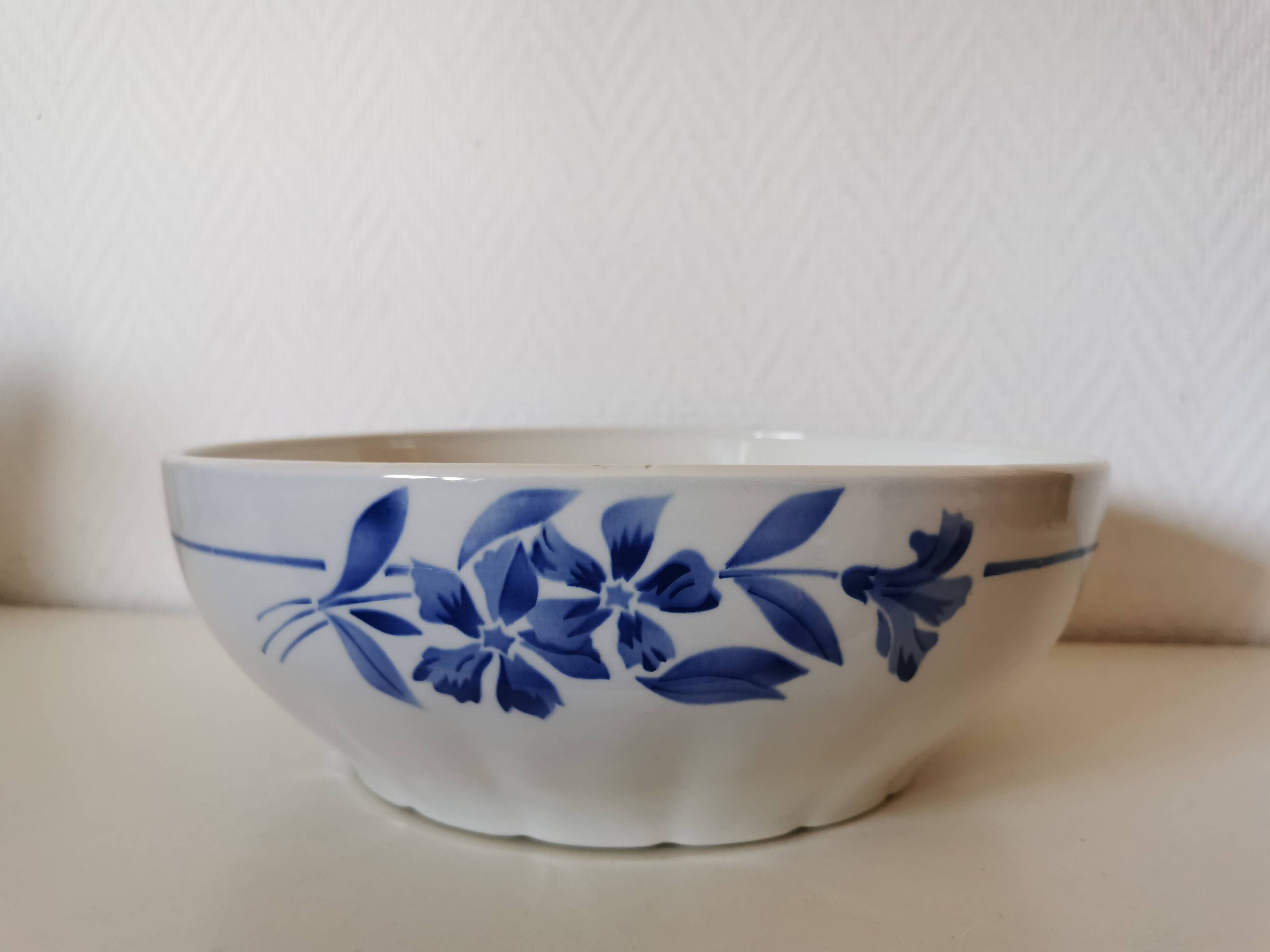 Salad bowl, porcelain bowl Creil et Montereau blue flower