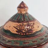 Vintage covered pot with boat décor
