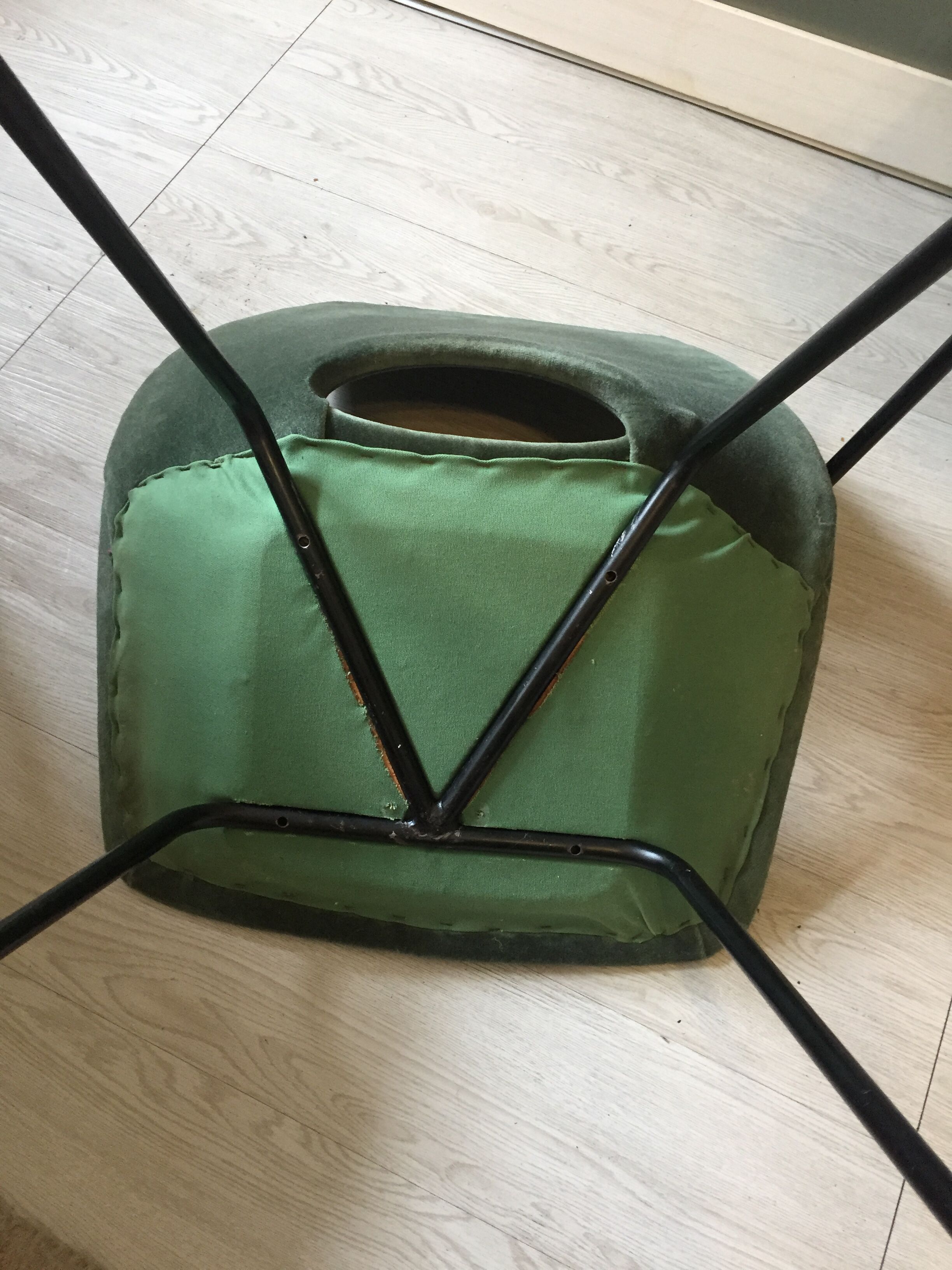 Pierre Guariche chairs 1954