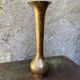 Vase en laiton gravé vintage