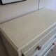 Commode Art Déco blanche patinée