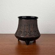 Vase trépied en céramique de studio suédois du milieu du siècle par Eke Bjeren pour Gabriel Keramik, années 1960