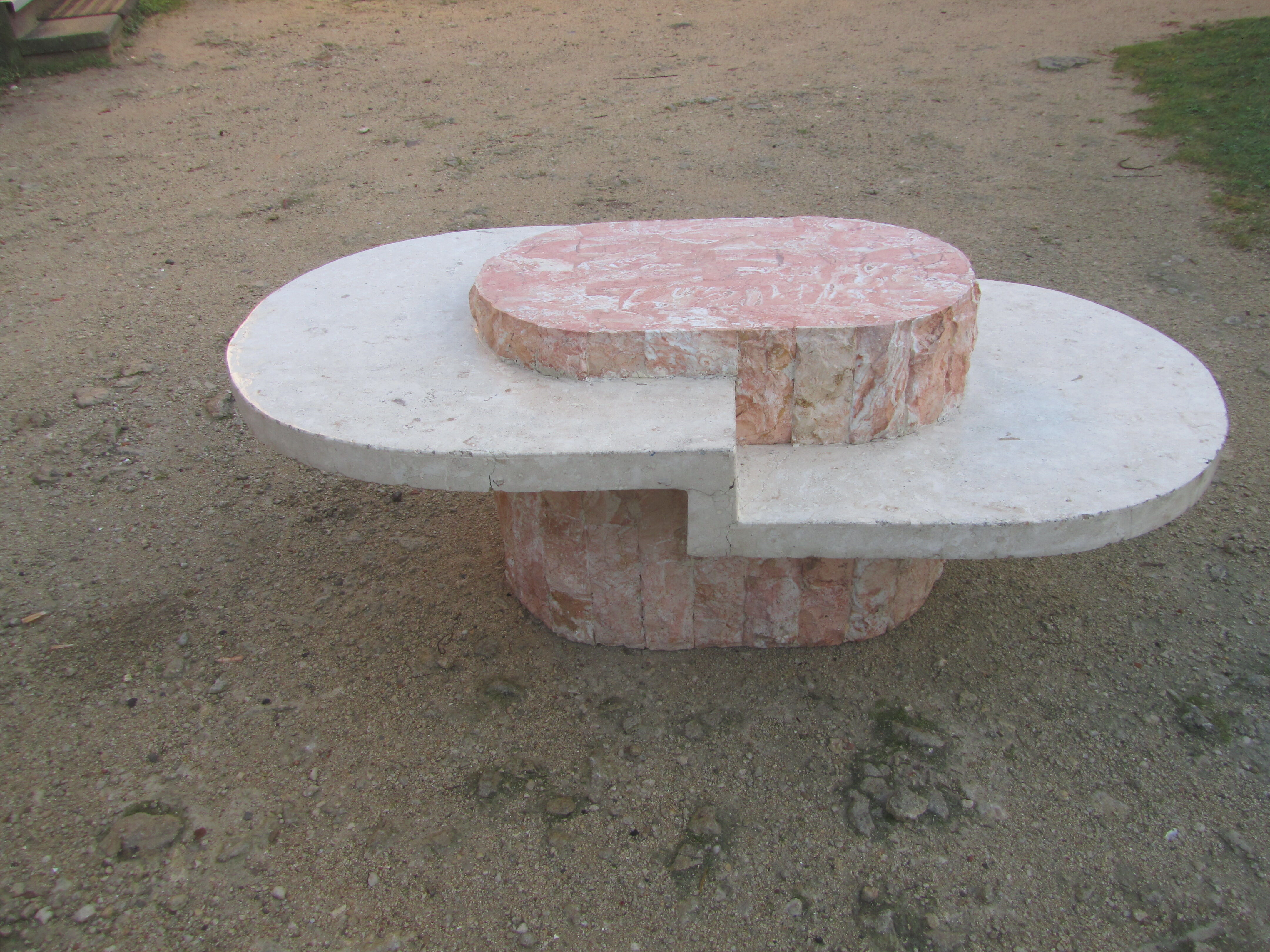Table basse post moderne