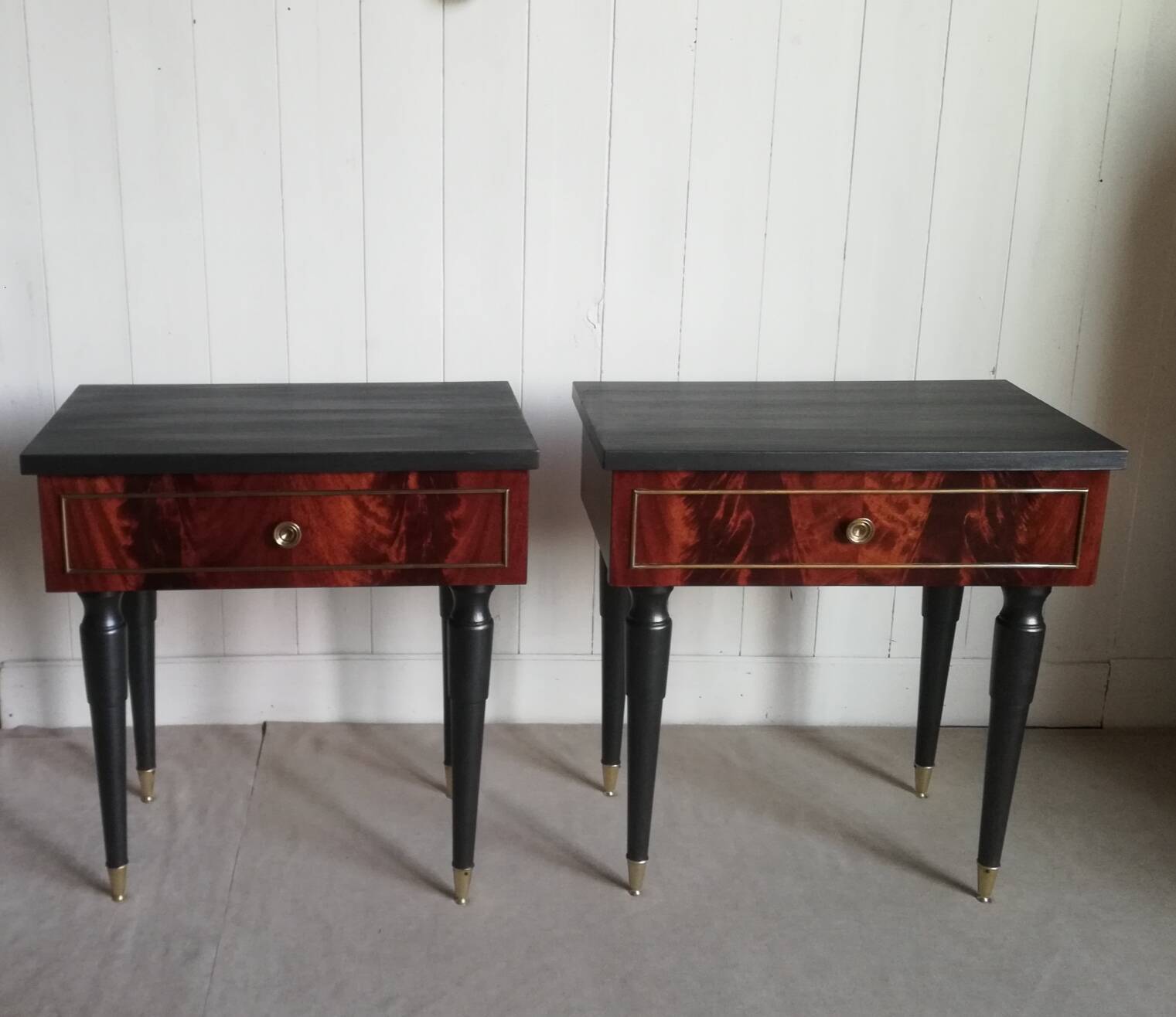 Paire de tables de chevet