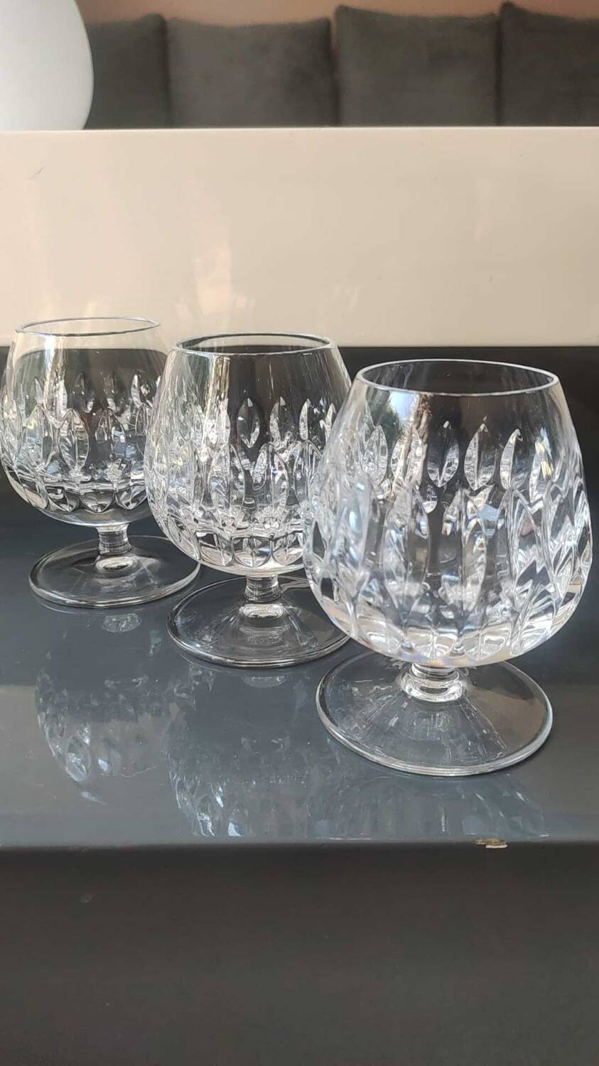 Lot 6 x High quality cut crystal Cognac glasses. Gorham/Althéa model. Double-row scale design