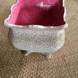 Cache pot in dabbling