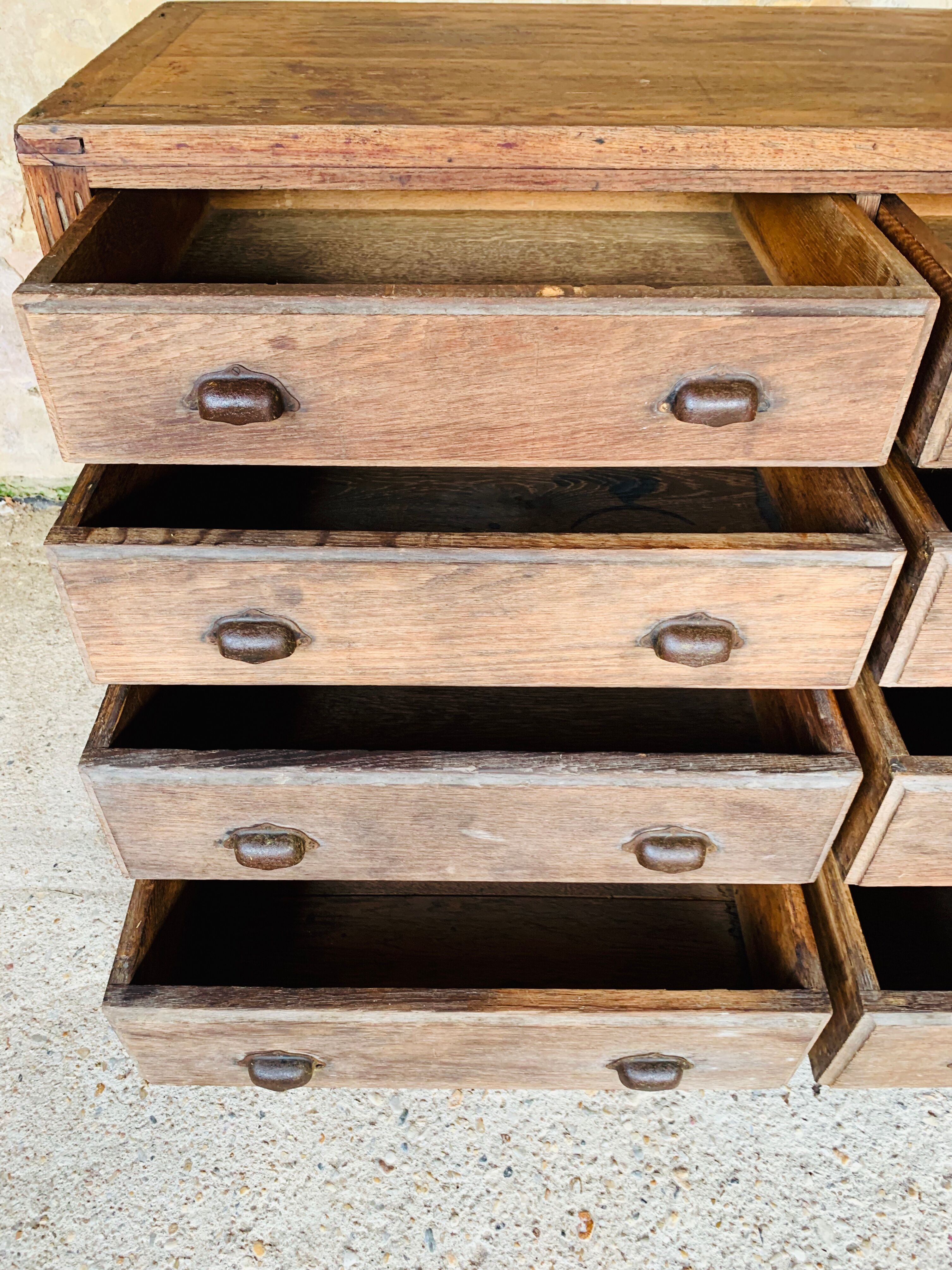 Cabinetmaker's workshop furniture with 12 drawers circa 30's/40's