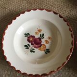 Series of 8 soup plates