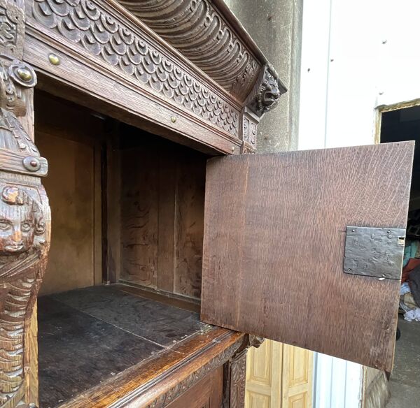 Meuble Style Renaissance En Chêne Massif, Début XIXe Siècle