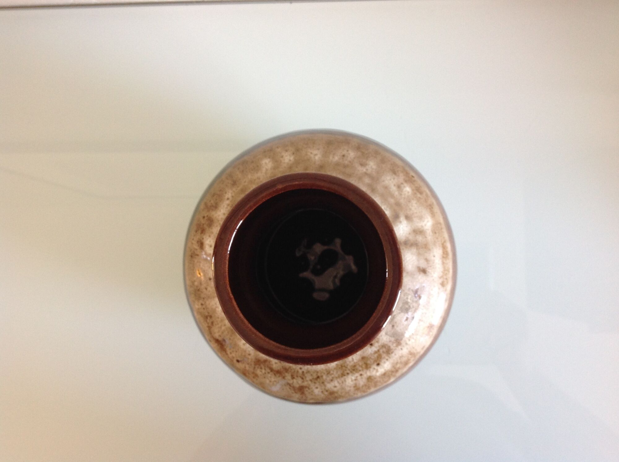 Fat Lava brown and beige ball vase 60/70