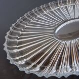 Very nice old glass hors d'oeuvre dish.