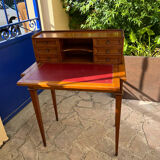 Small office old happiness of the day