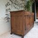 Buffet bas en bois massif sur roulettes – style industriel & campagne