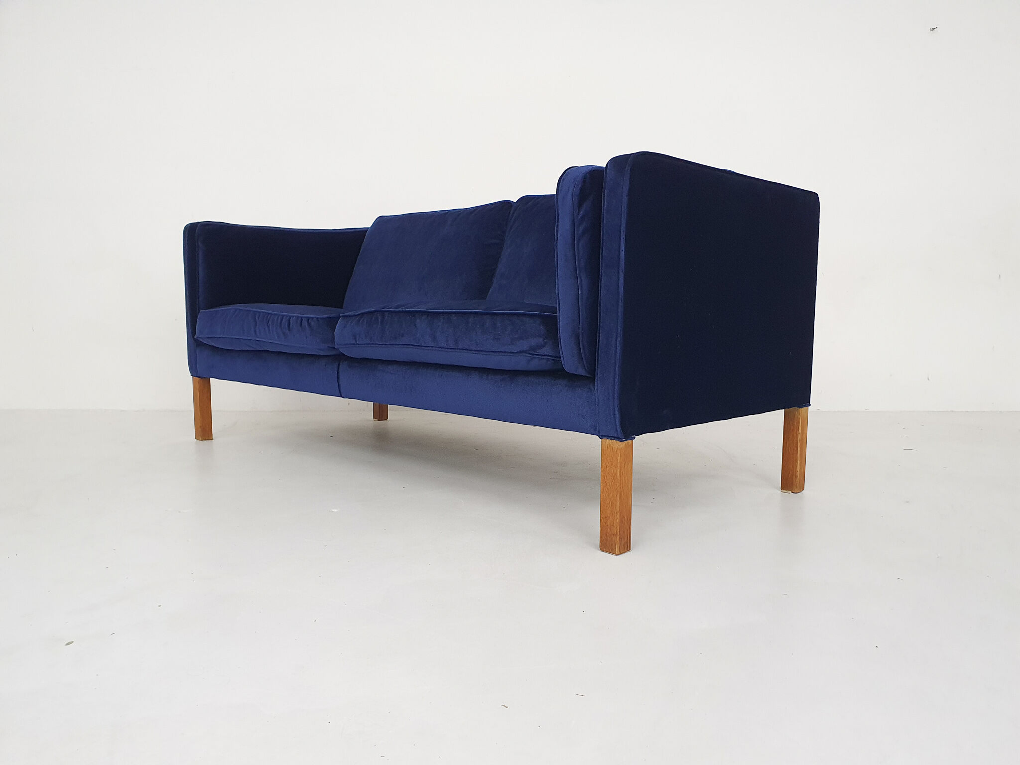 Canapé  2,5 places de Borge et Peter Mogensen pour Fredericia, modèle 2335, Danemark 1975