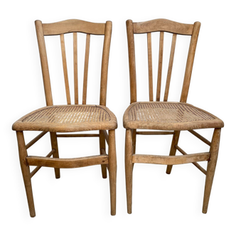 Paire chaises cannees bistrot