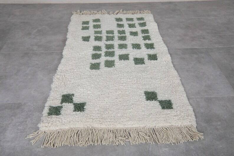 Traditional handmade pure wool rug, size 150 x 250 cm