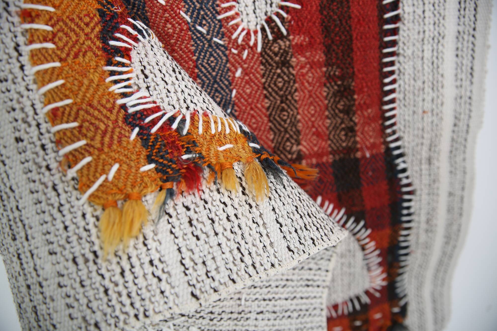 Tenture Murale Tissée Abstraite, Art Textile Fait Main, 105x112 Cm