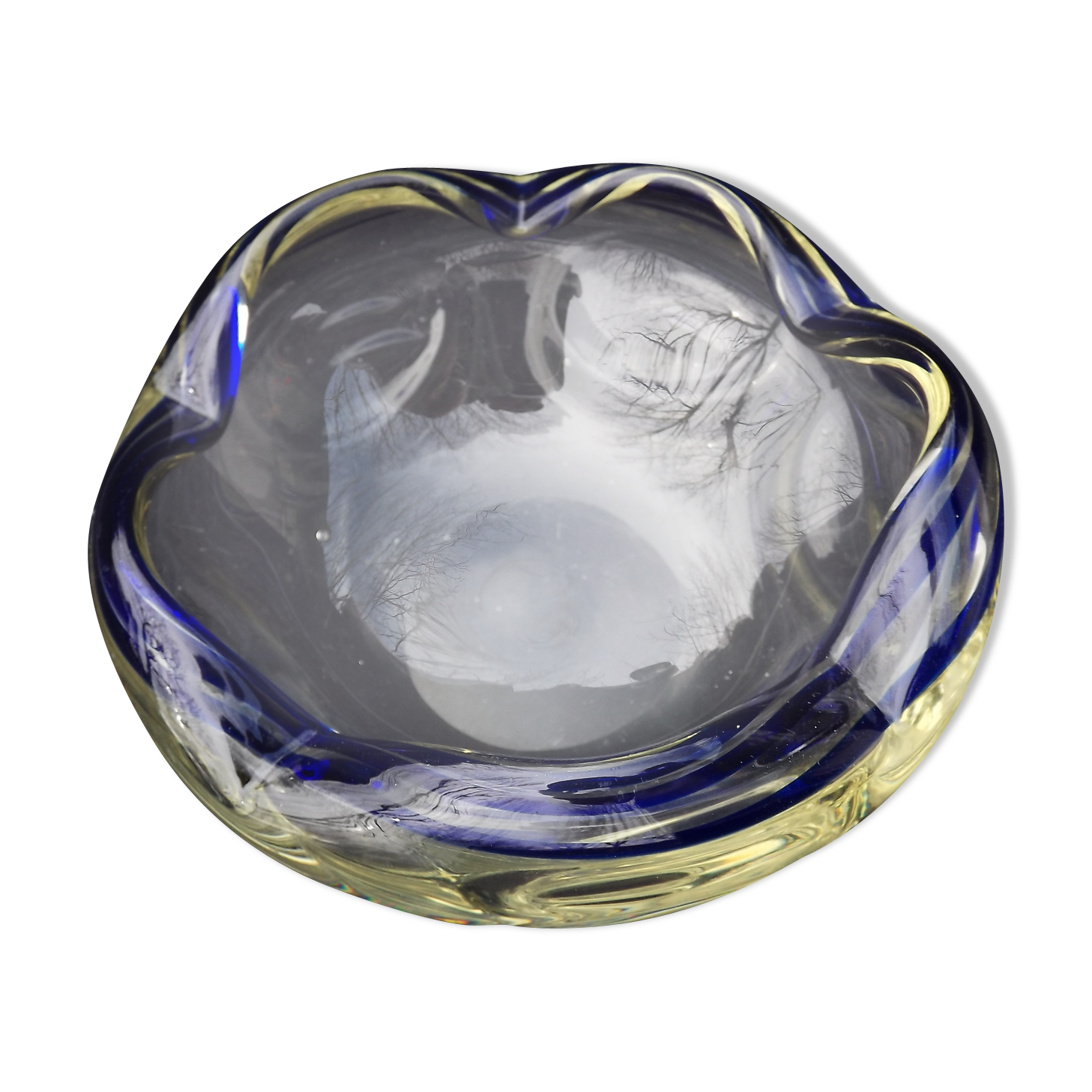 Glass pate trinket bowl