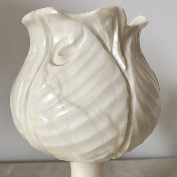 Lampe fleur en albâtre