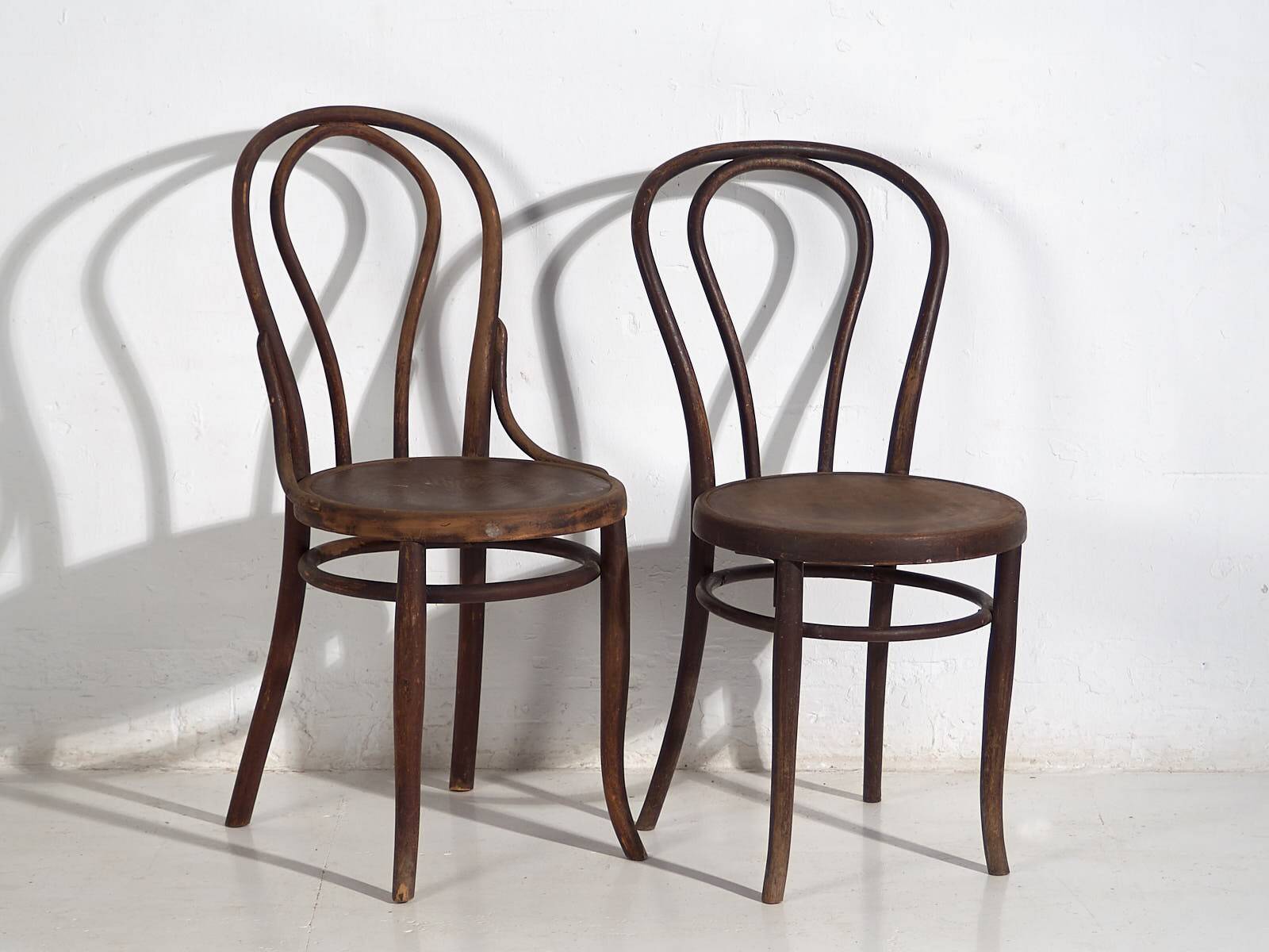 Antique Thonet Chairs No. 18 (c.1930). Set of 4 pieces #10