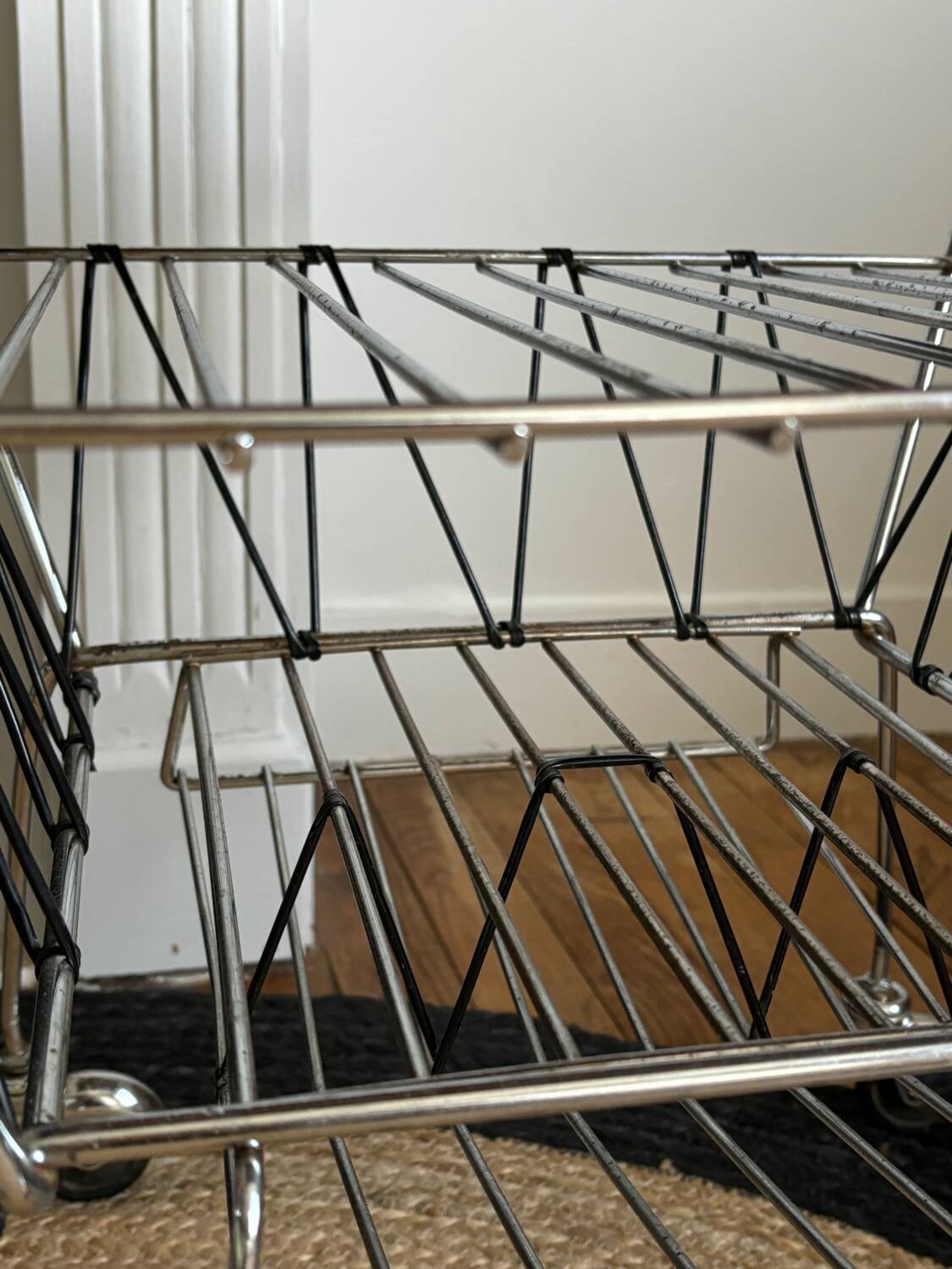 Vintage magazine rack 60'