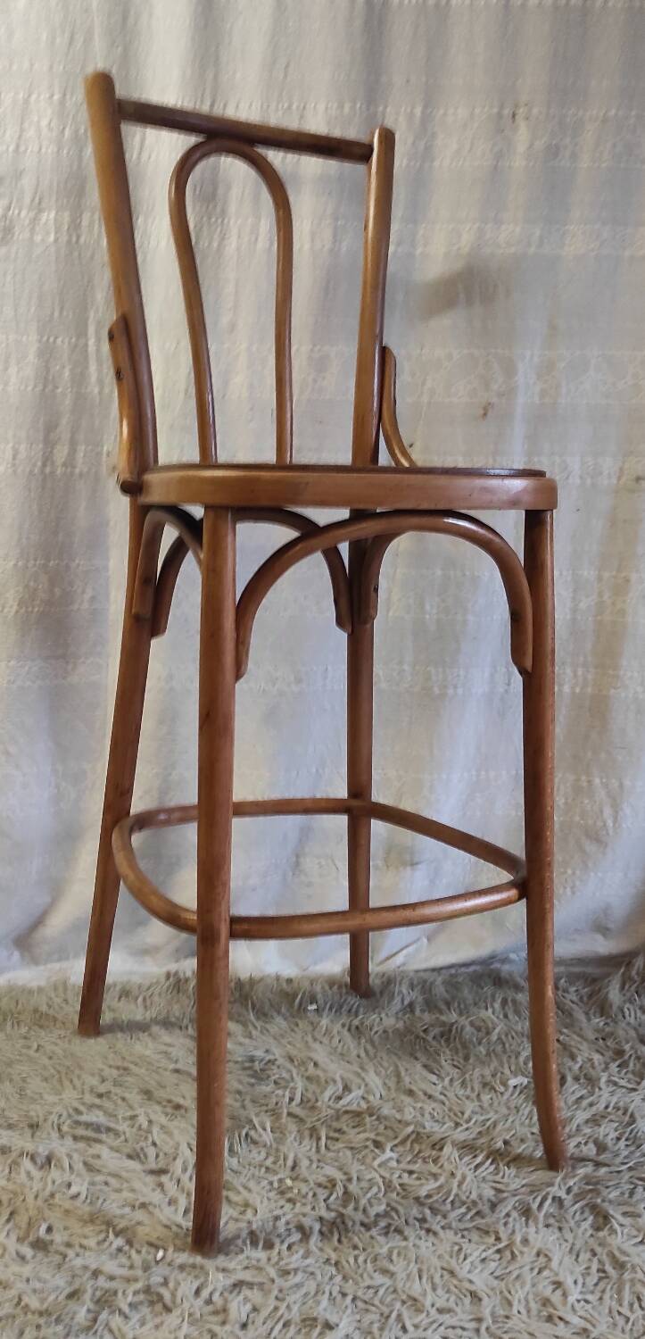 High chair in curved wood - mid. 20th century