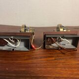 Paire applique en teck et verre opalin