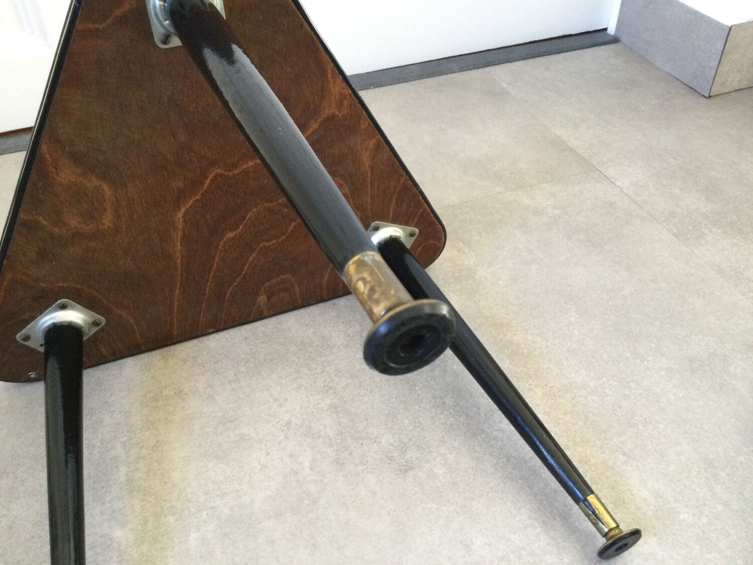 Tripod coffee table legs compass