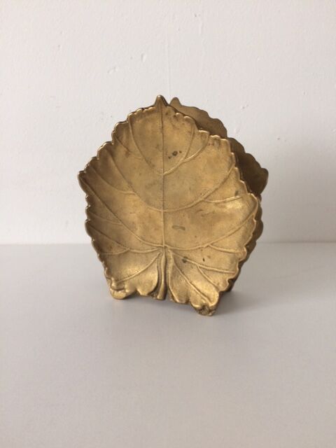 Mail holder, solid brass leaf 1970