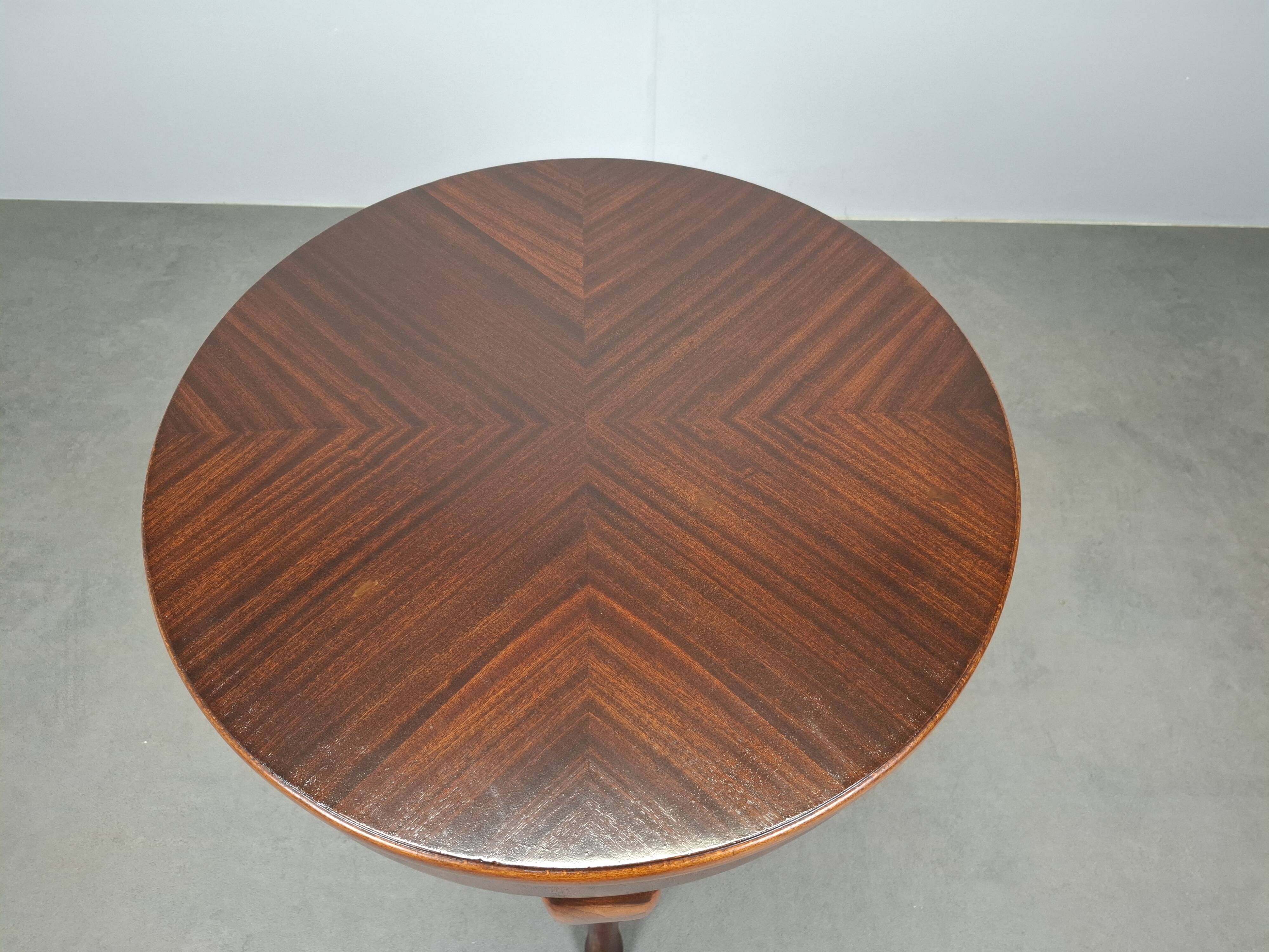 1930s Czechoslovak Art Deco Round Table in Wood and Veneer