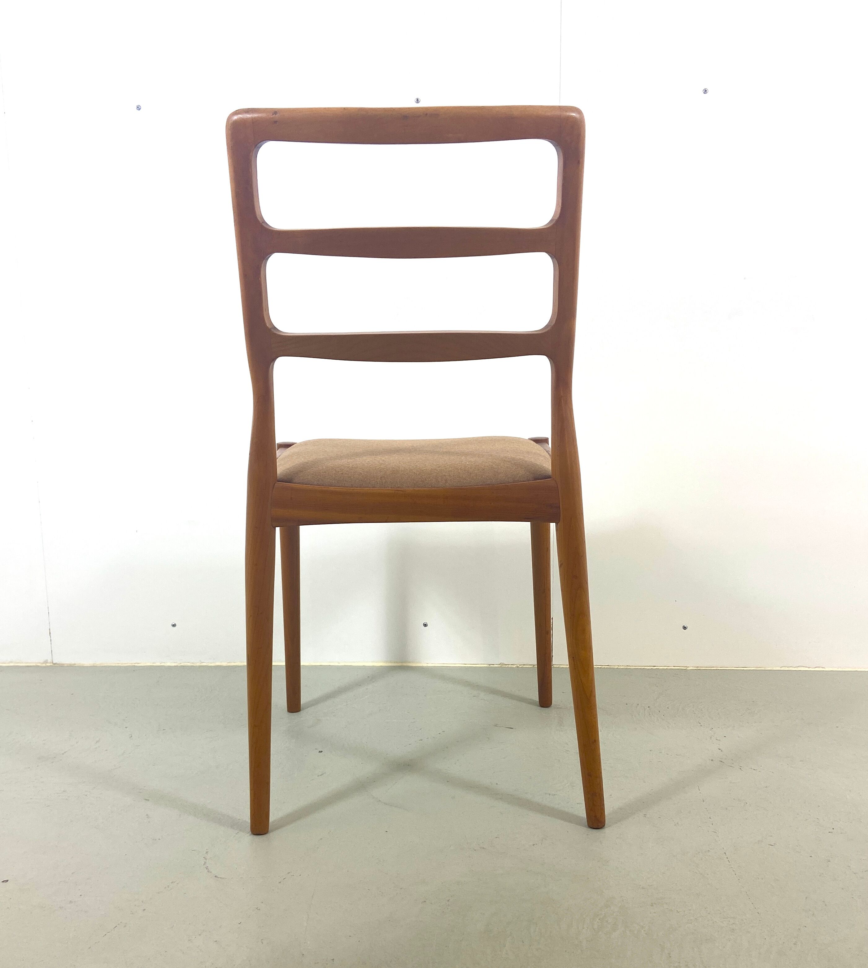 Set of 4 Casala chairs