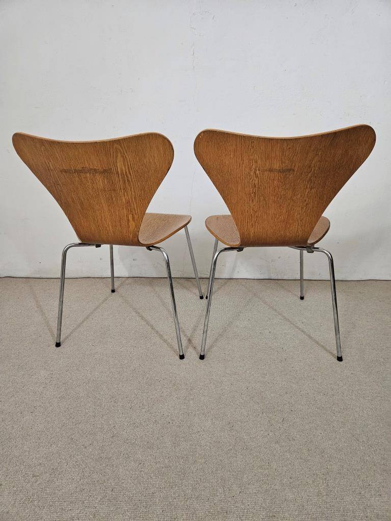 2 Chaises par Arne Jacobsen pour Fritz Hansen 1978