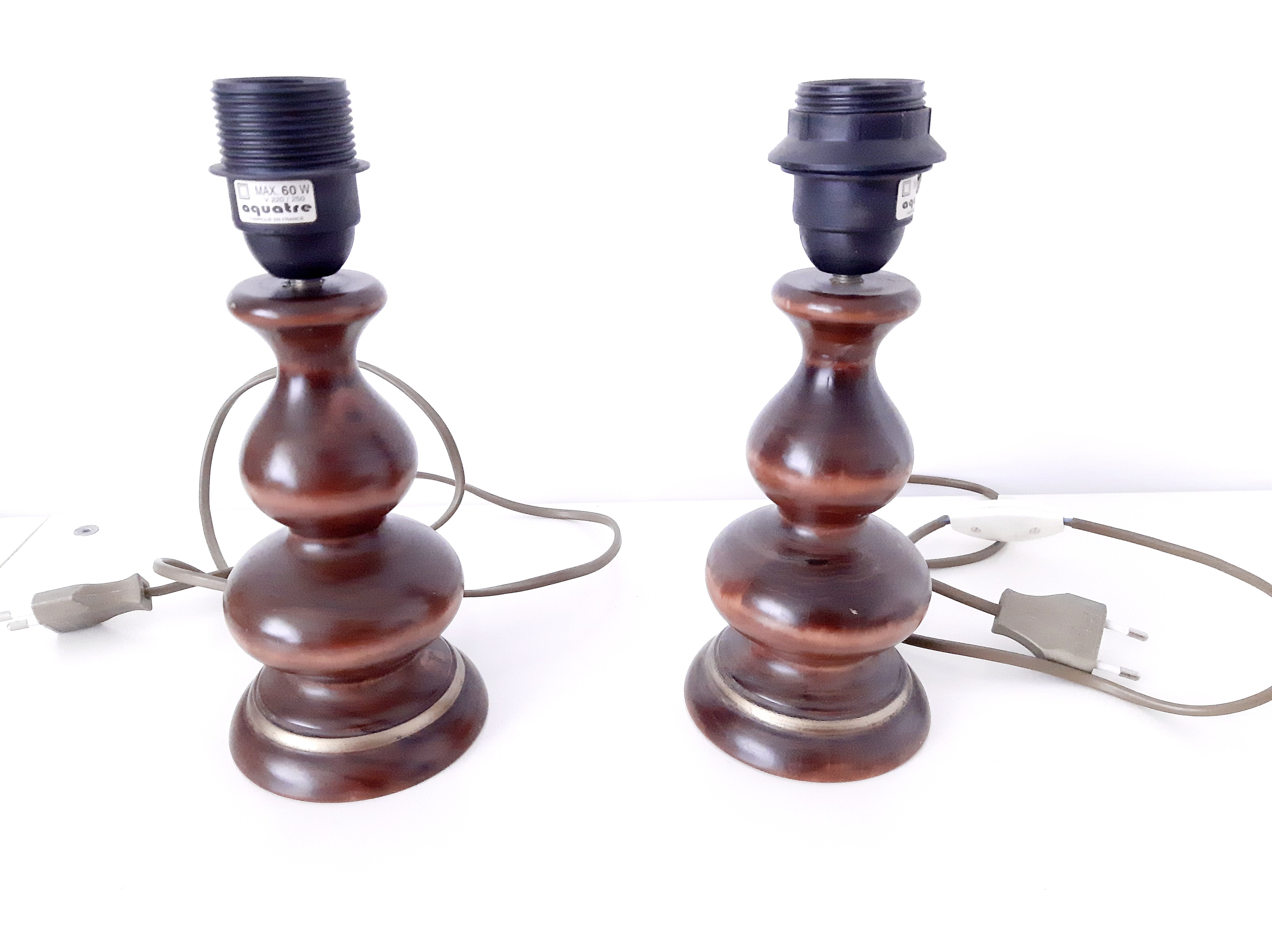 2 feet of bedside lamps