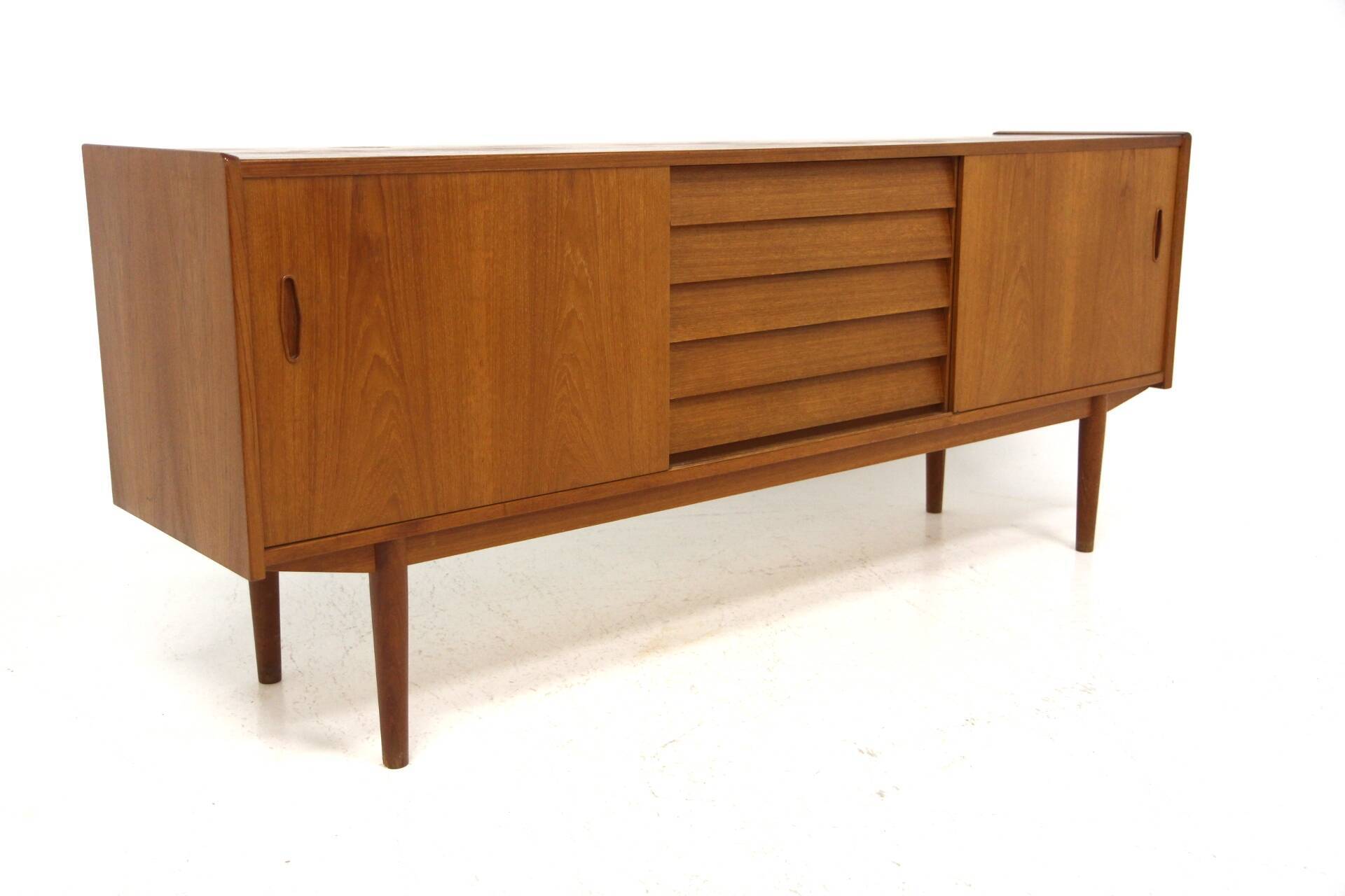 Scandinavian teak sideboard "Trio", Nils Jonsson, Troeds, Sweden, 1960