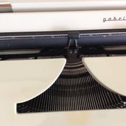 Triumph Gabriele 10 typewriting 1970