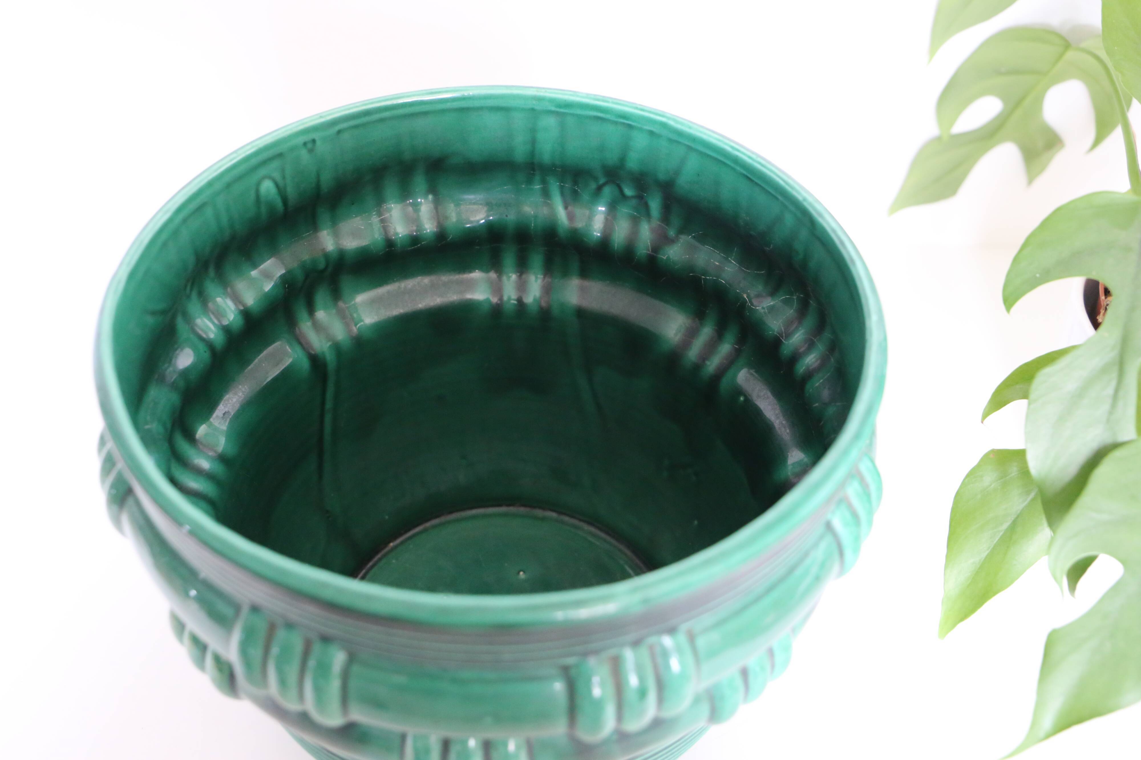 Large pot cache Saint Clément