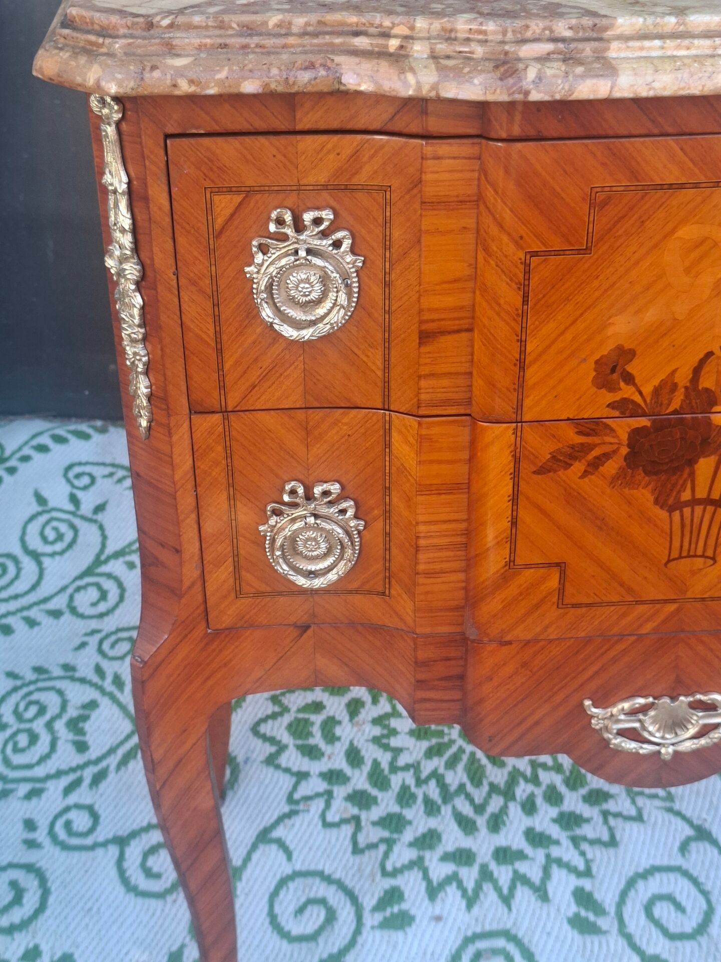 Commode en marqueterie 8