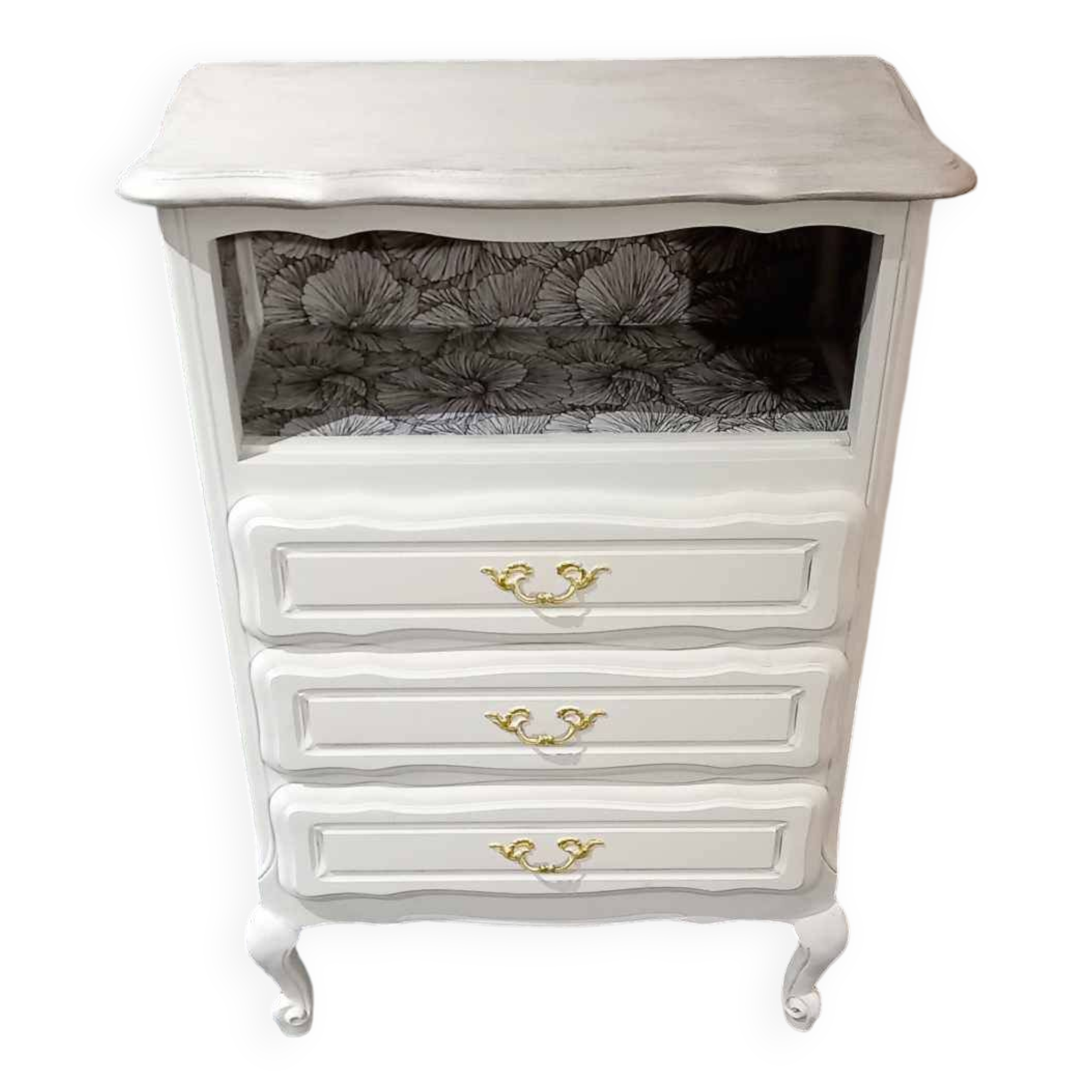 Vintage buffet revamped