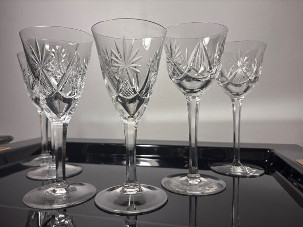 6 verres cristal probable production Saint Louis or VSL