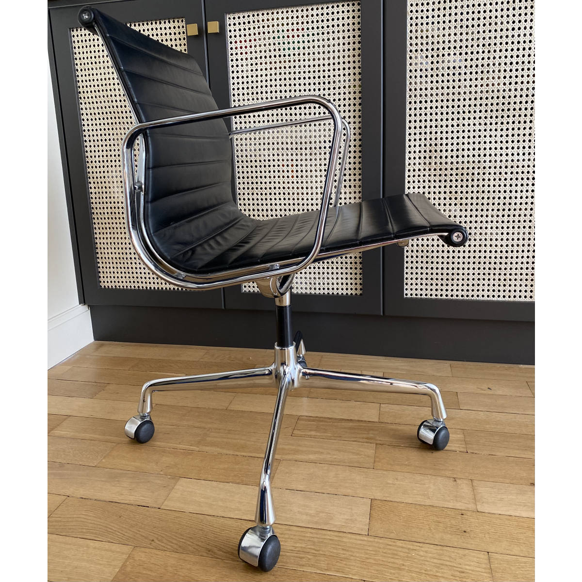 Armchair ea108 by Charles Eames Vitra edition